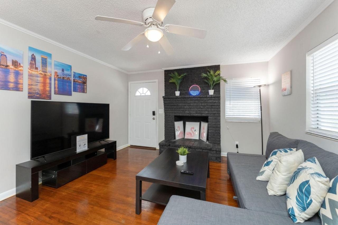 King Bedroom 2Bed1Bath Sleeps 4 Close To Town Center Downtown Beach Mayo Clinic Jacksonville Exterior foto